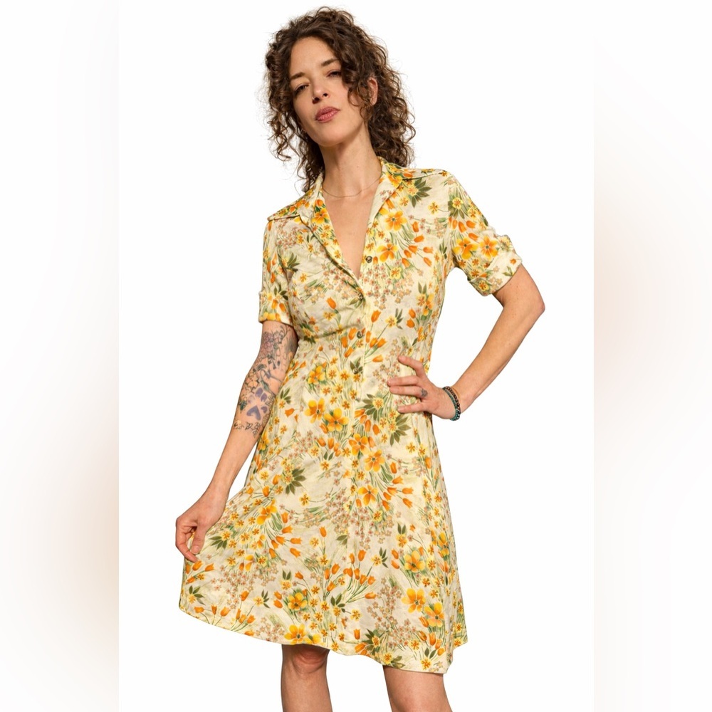 Vintage 70s polyester floral dress.  Size s